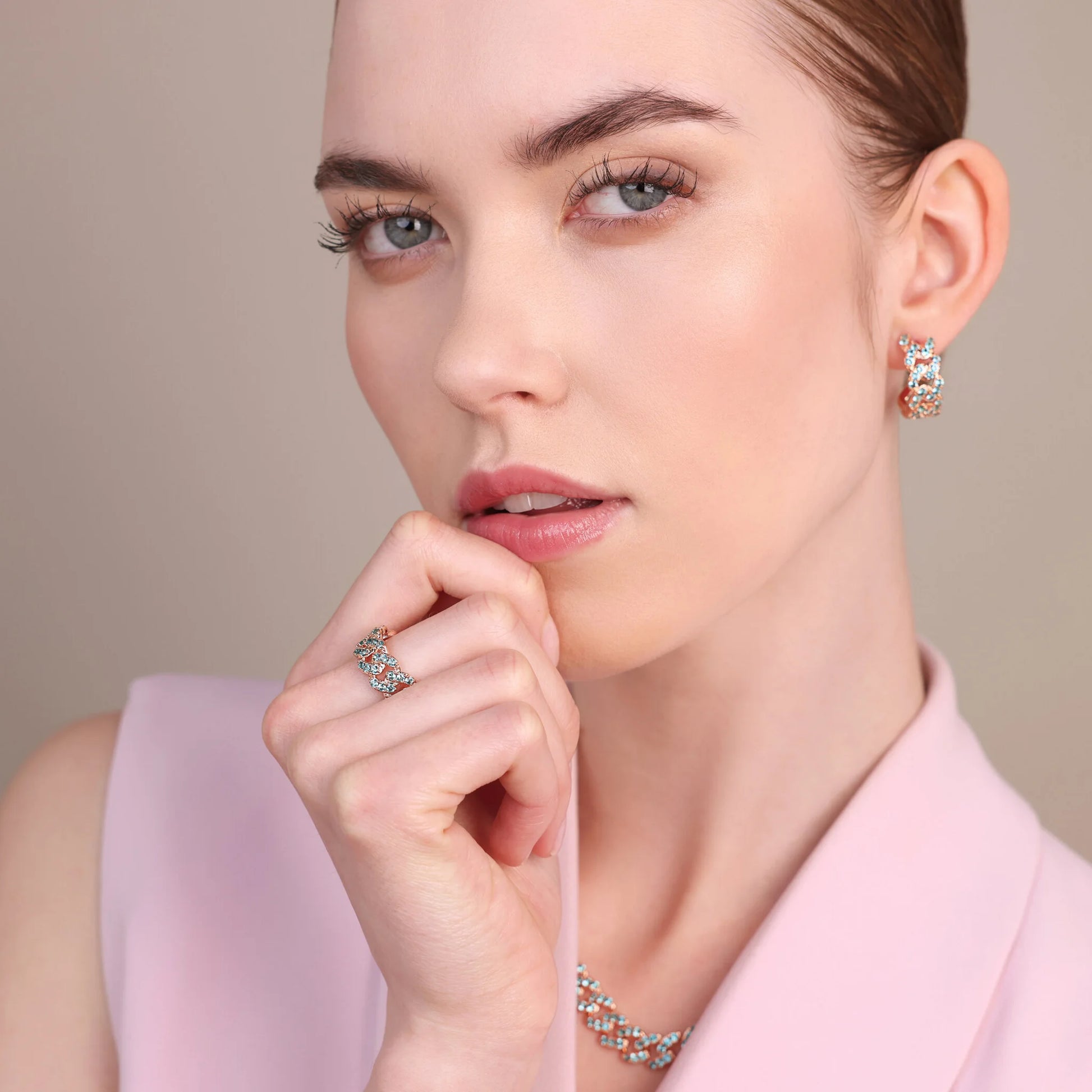 Bague à chaîne Grumetta carrée avec pavé de zirconium cubique