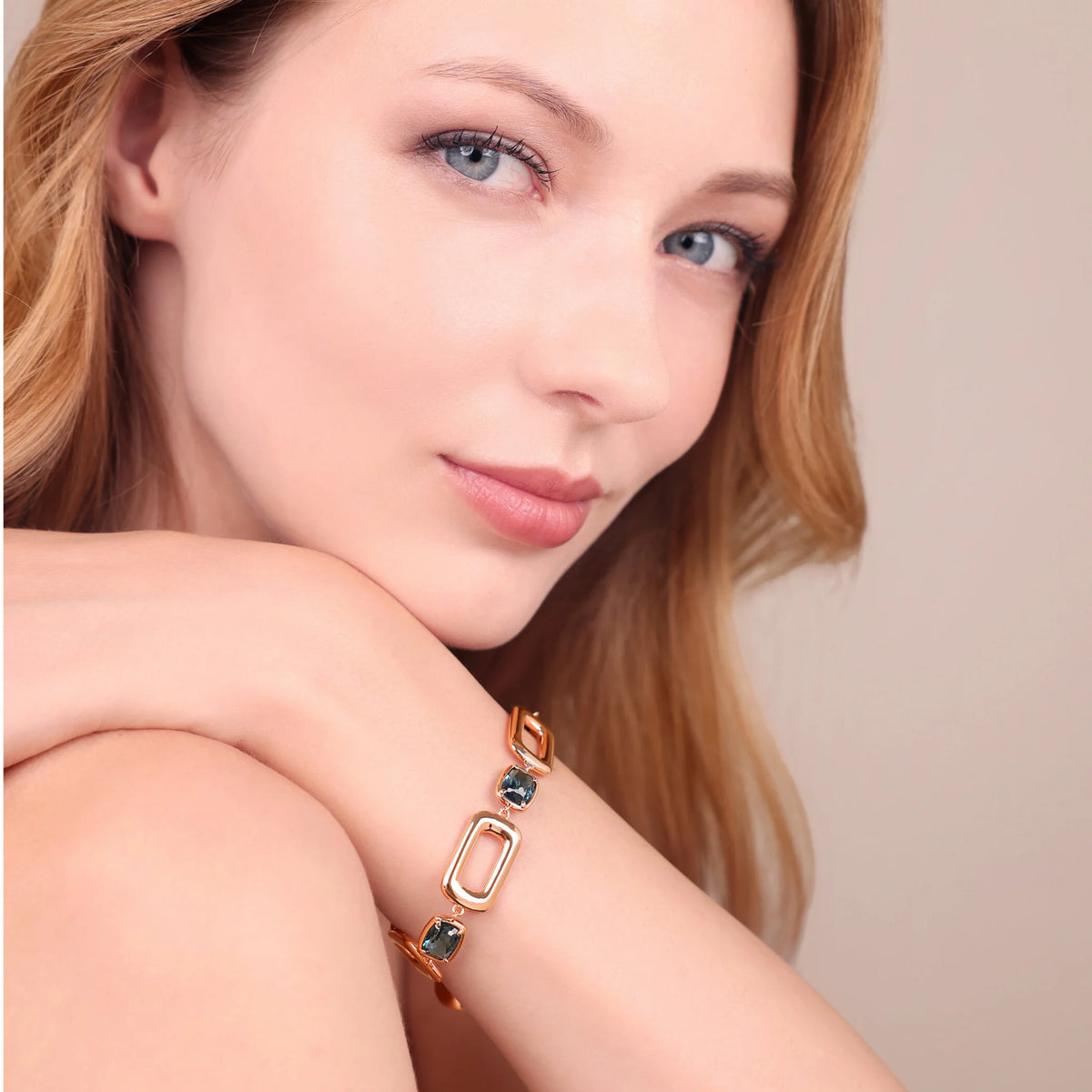 Bracciale Essentiel Maglie Rettangolari e Prisma Gem a Baguette