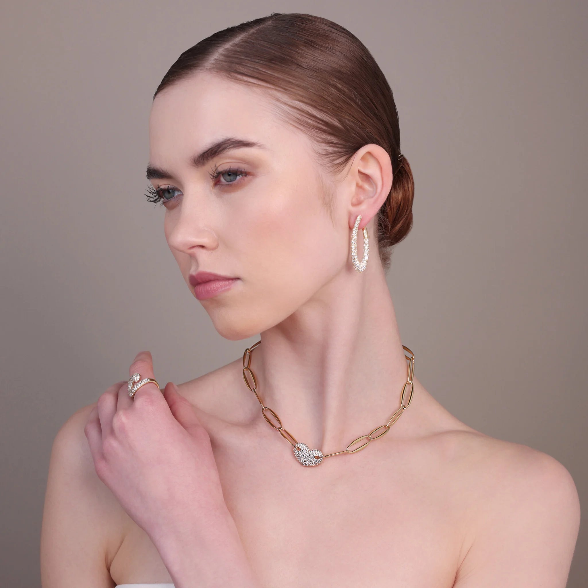 Golden Mesh Marquise and Heart Necklace in Cubic Zirconia Pavé
