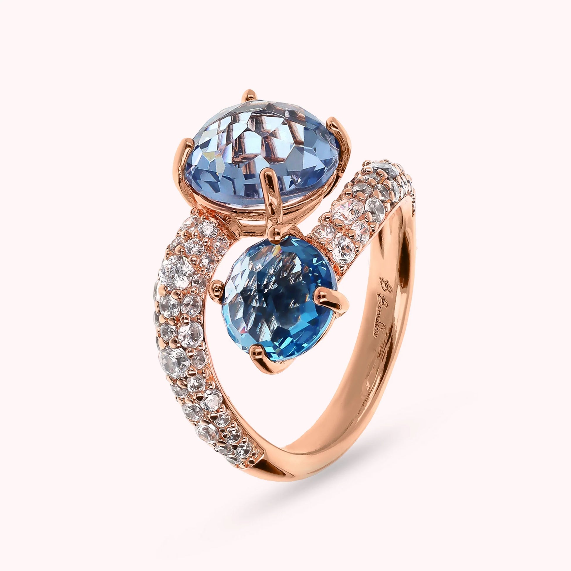 Contrarié-Ring mit rundem Edelsteinprisma und Zirkonia-Pavé