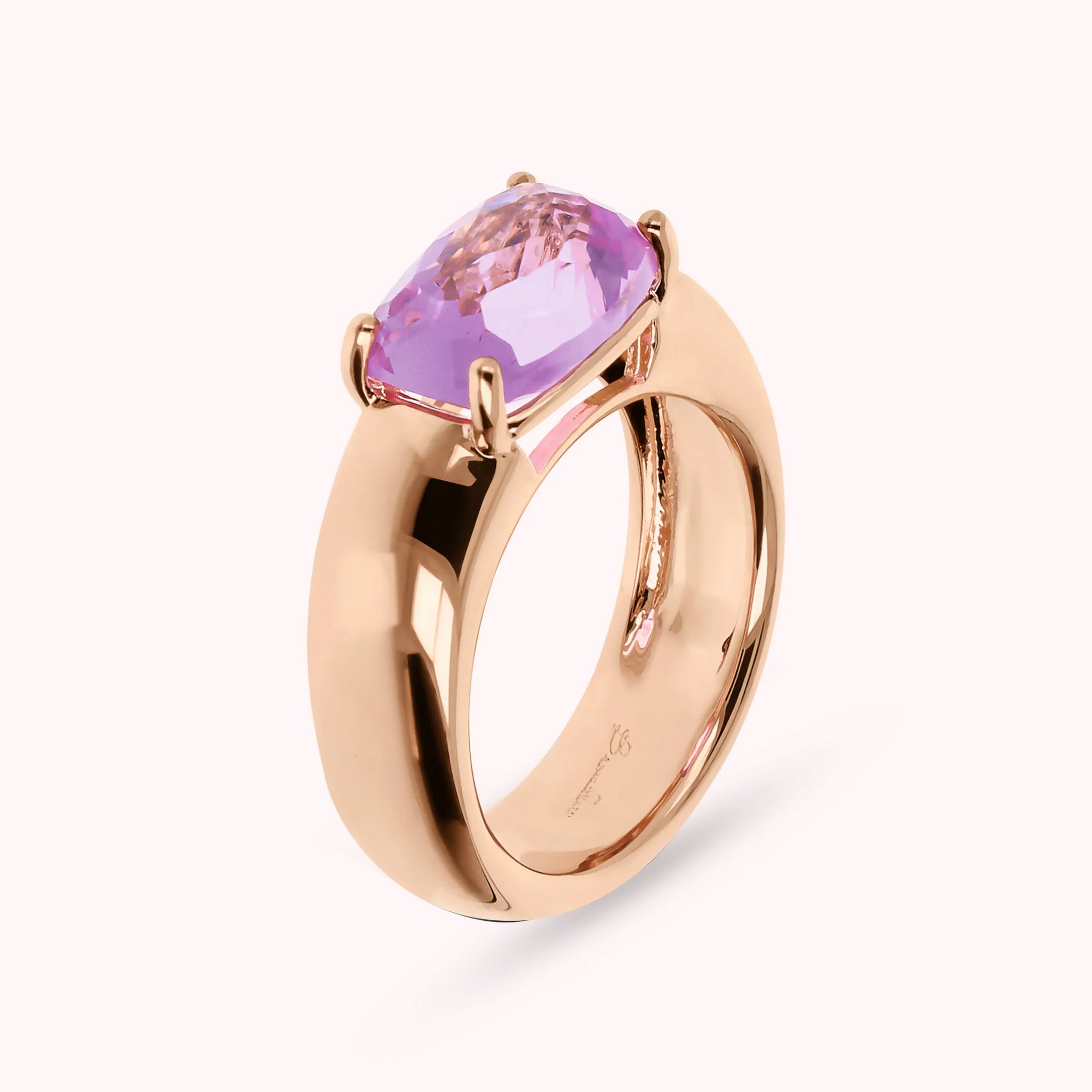 Anello Essentiel a Fascia con Prisma Gem Taglio Mosaico