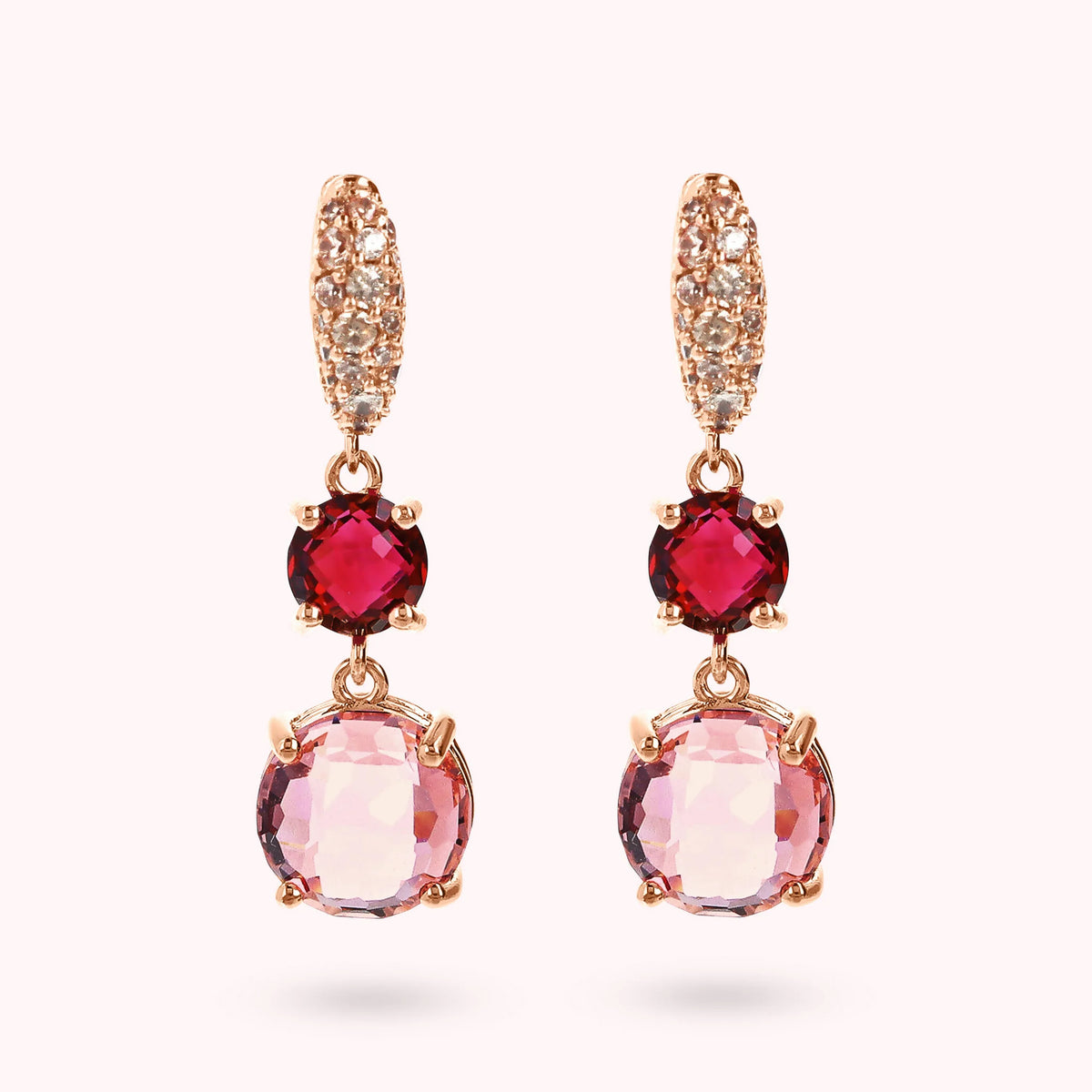 Orecchini Pendenti con Prisma Gem Tonde e Pavé in Cubic Zirconia