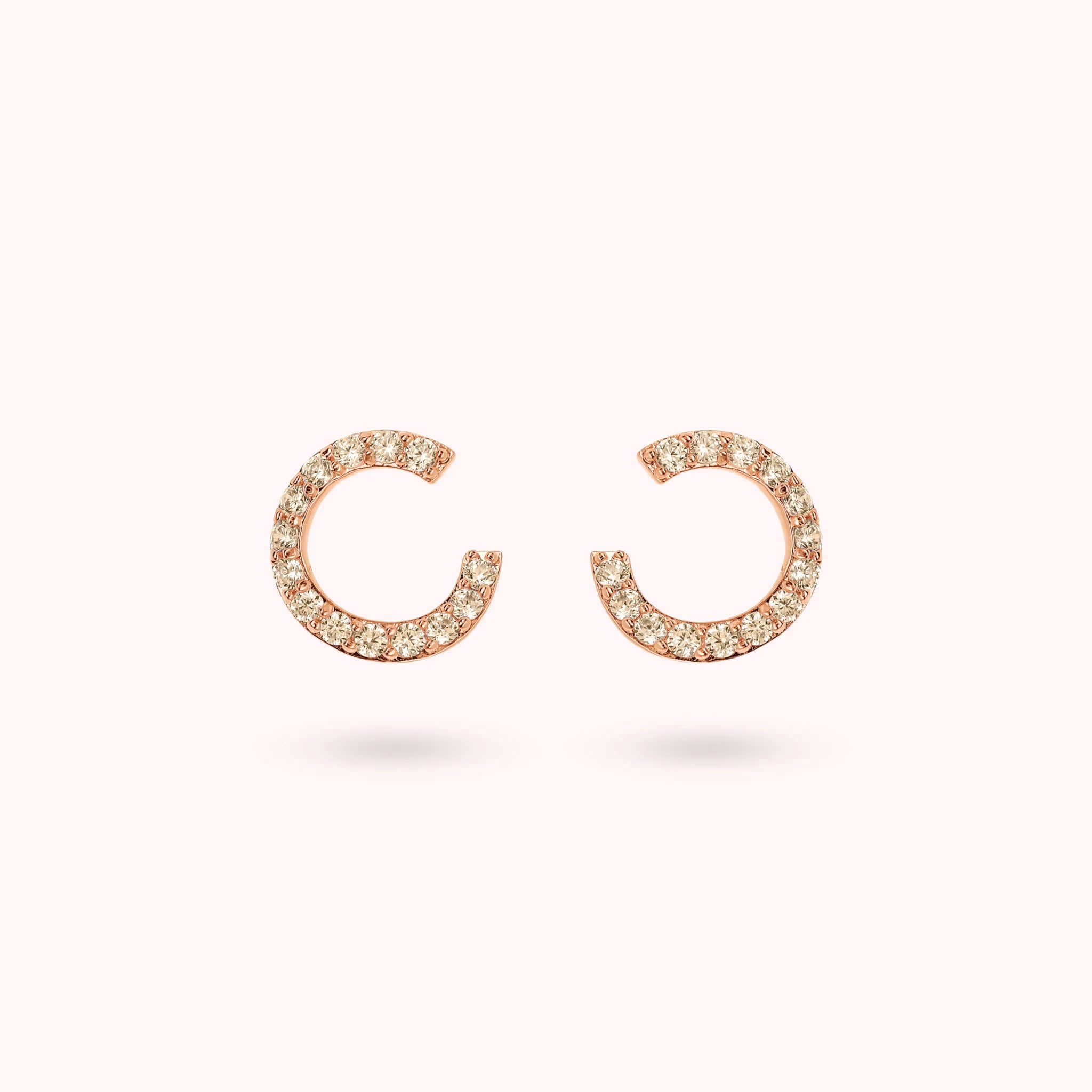 Orecchini a Lobo Semicerchio con Cubic Zirconia
