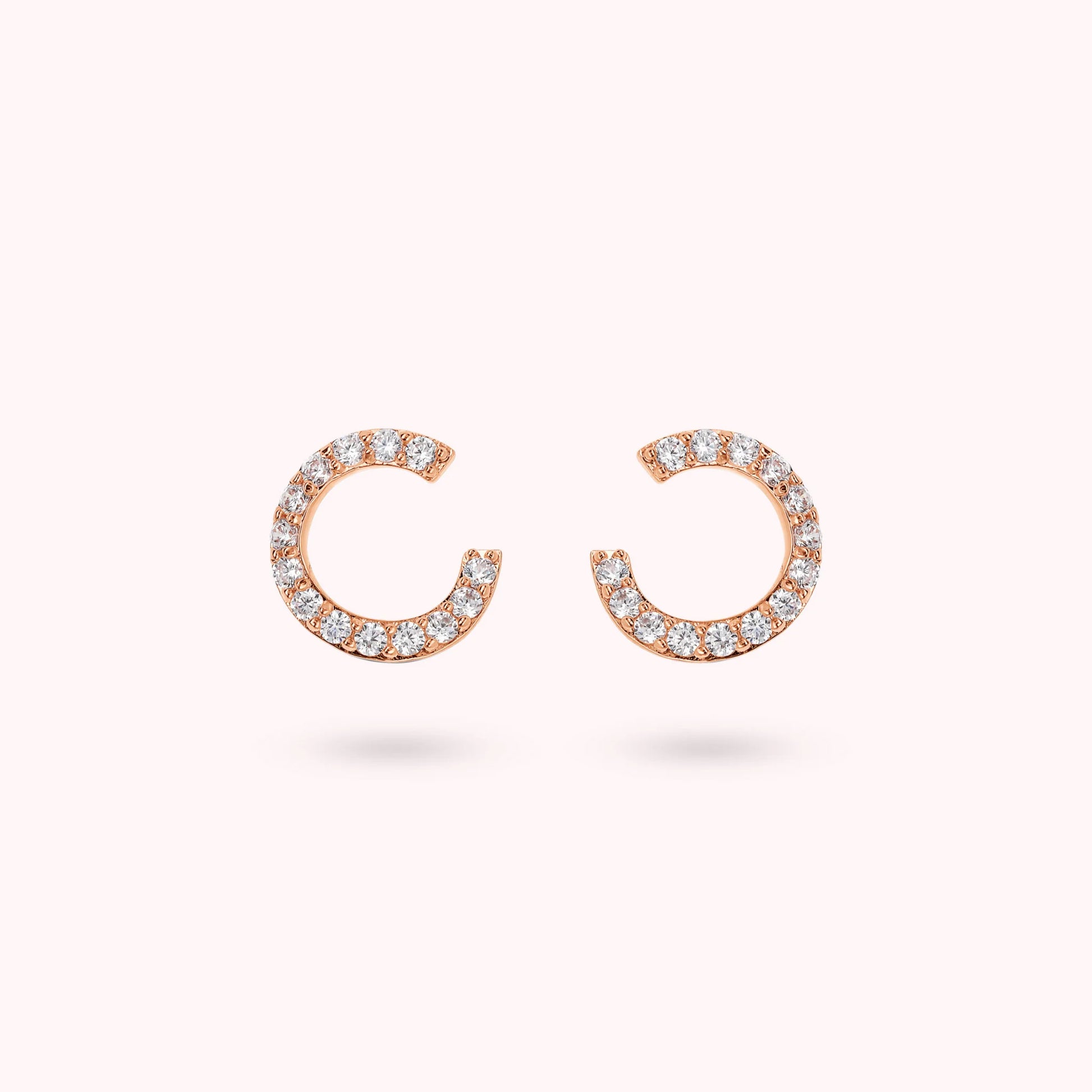 Orecchini a Lobo Semicerchio con Cubic Zirconia