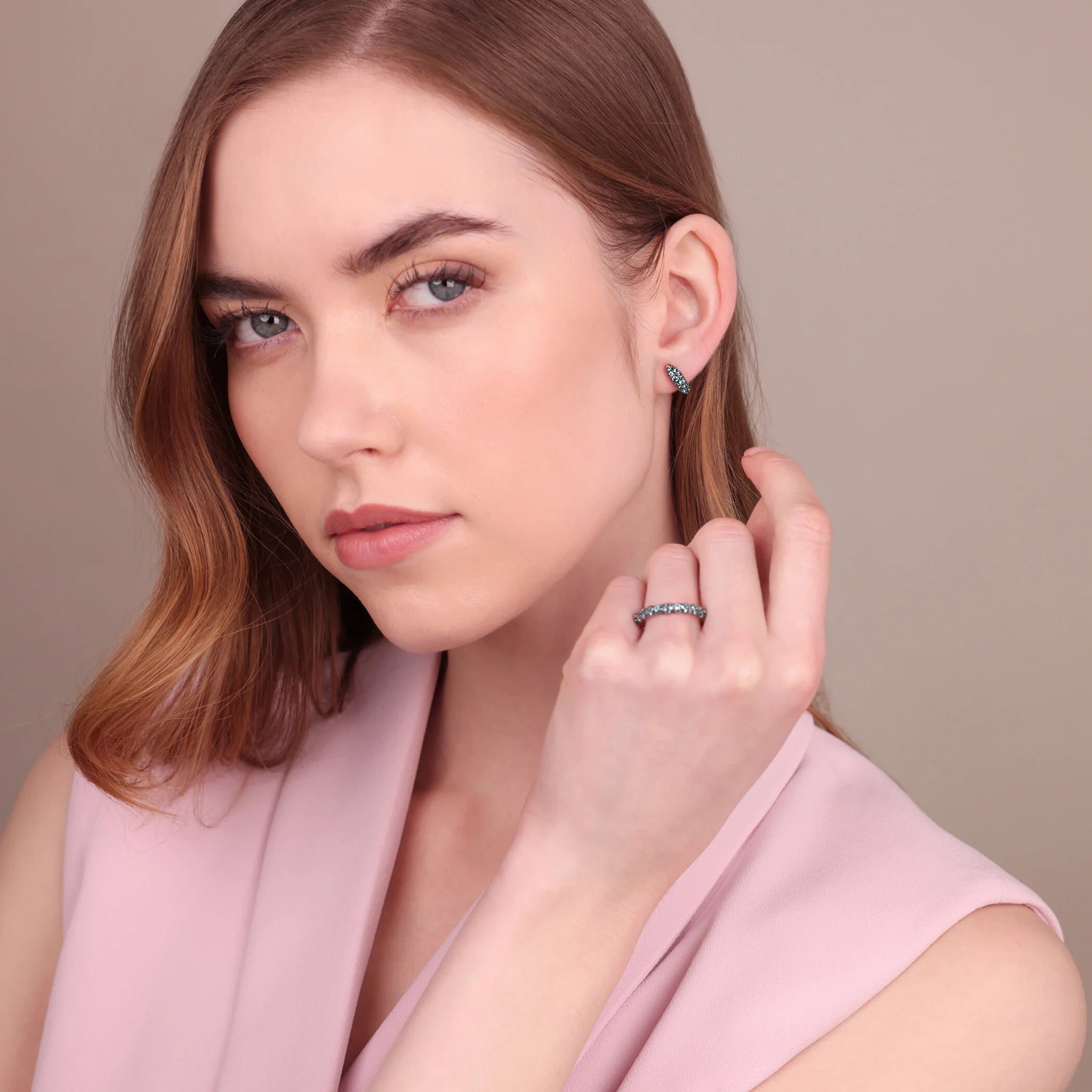 Graduated Hoop Earrings with Cubic Zirconia Pavé
