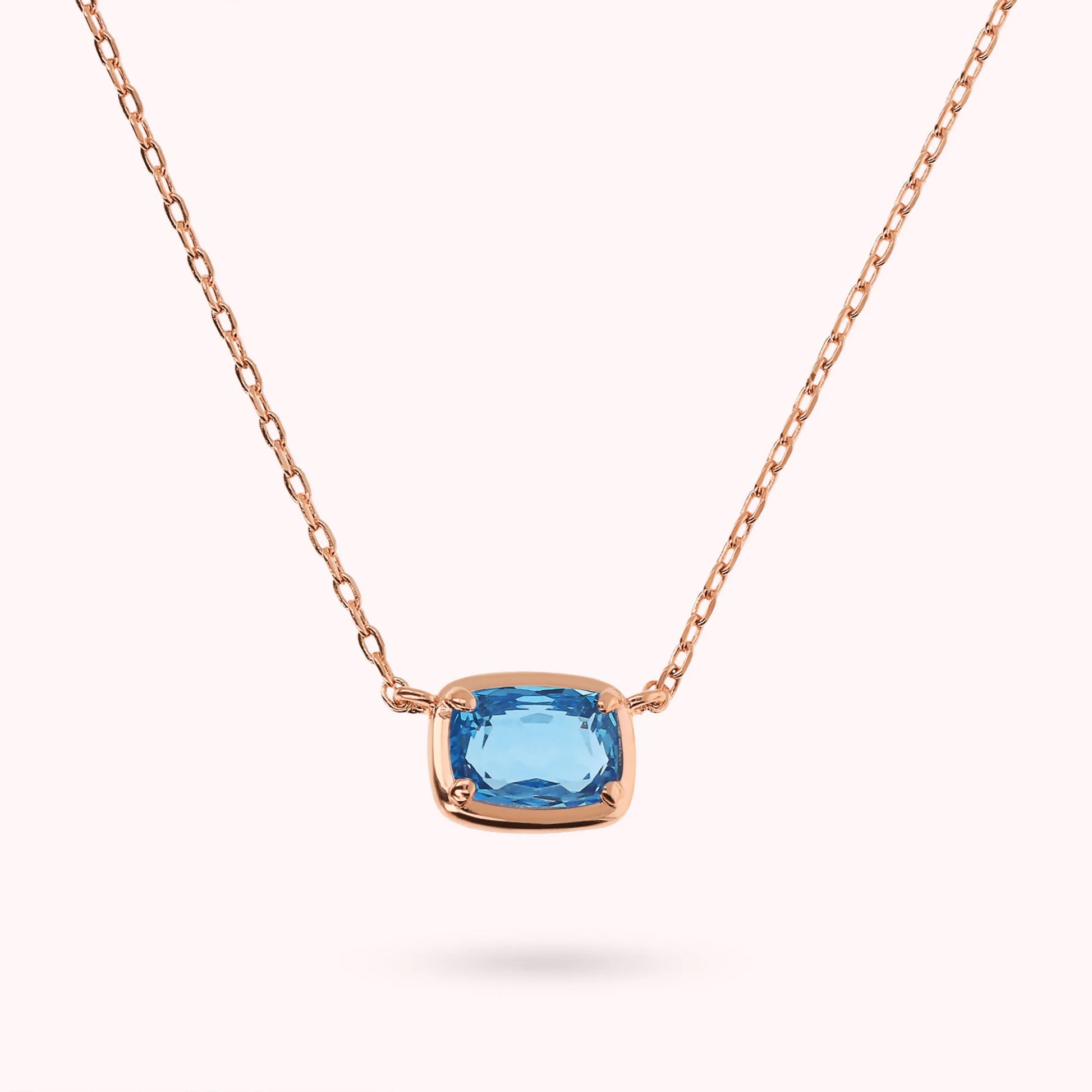 Collier chaîne forçat avec prisme gemme en baguette