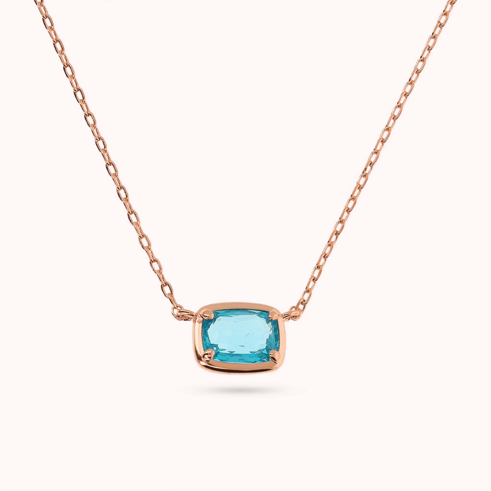 Collier chaîne forçat avec prisme gemme en baguette