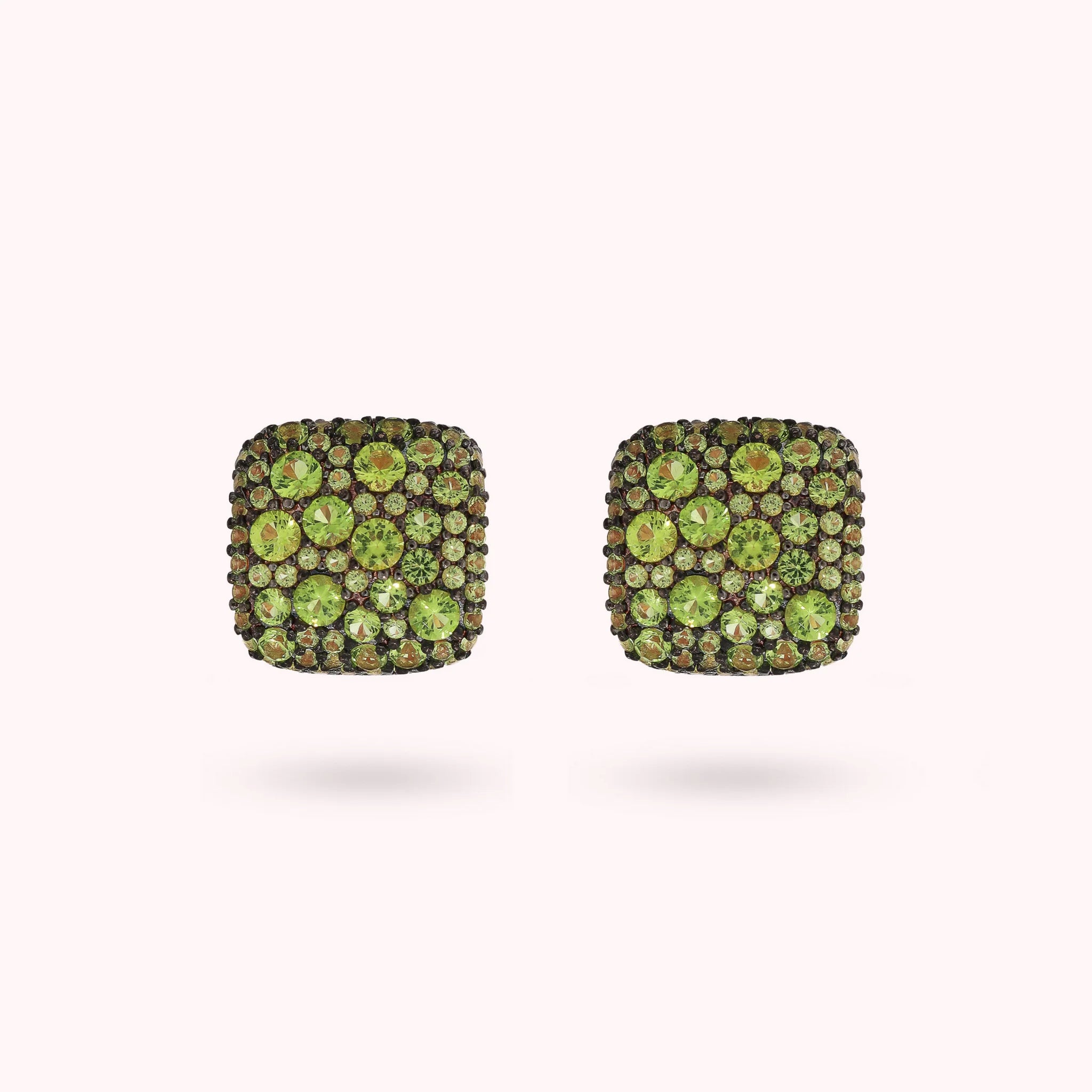 Orecchini a Lobo Quadrati con Pavé di Cubic Zirconia
