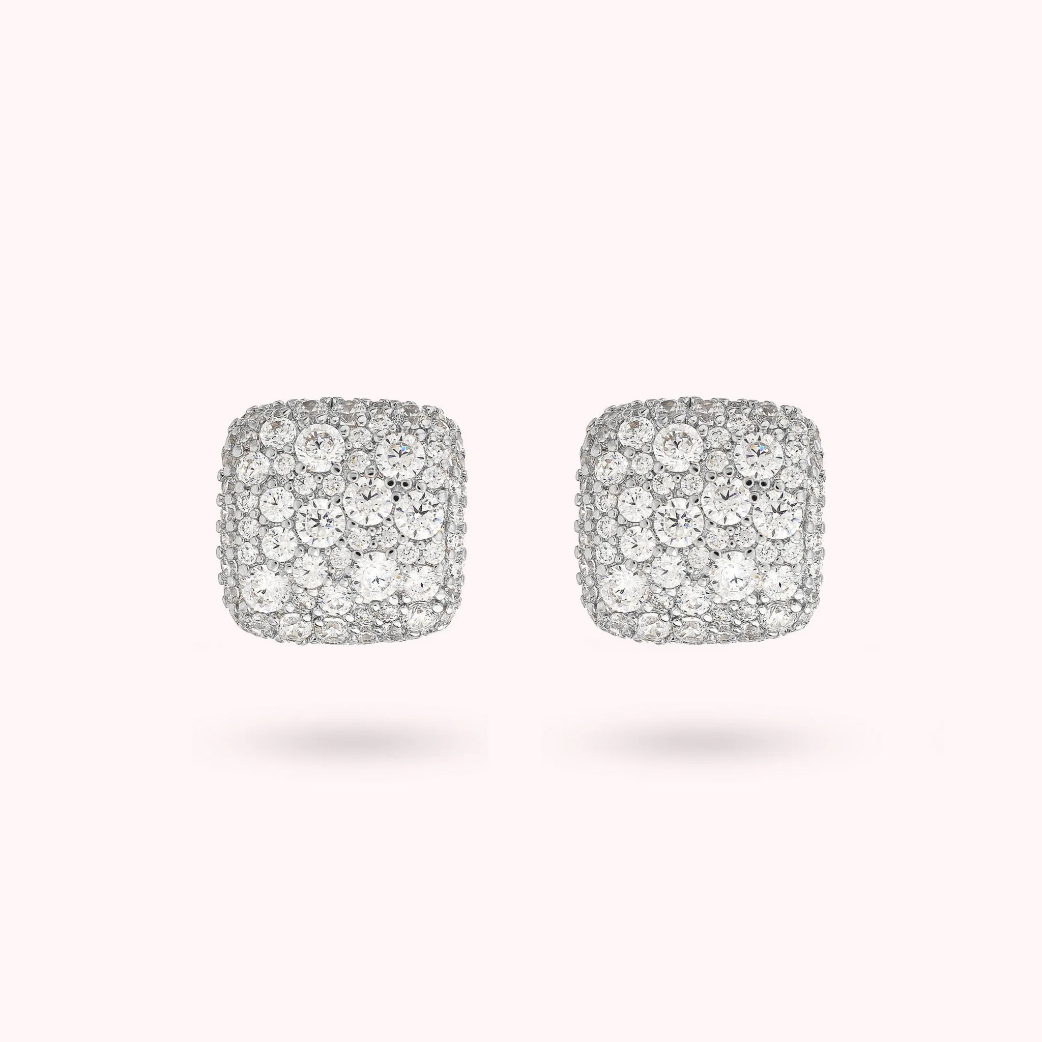 Orecchini a Lobo Quadrati con Pavé di Cubic Zirconia