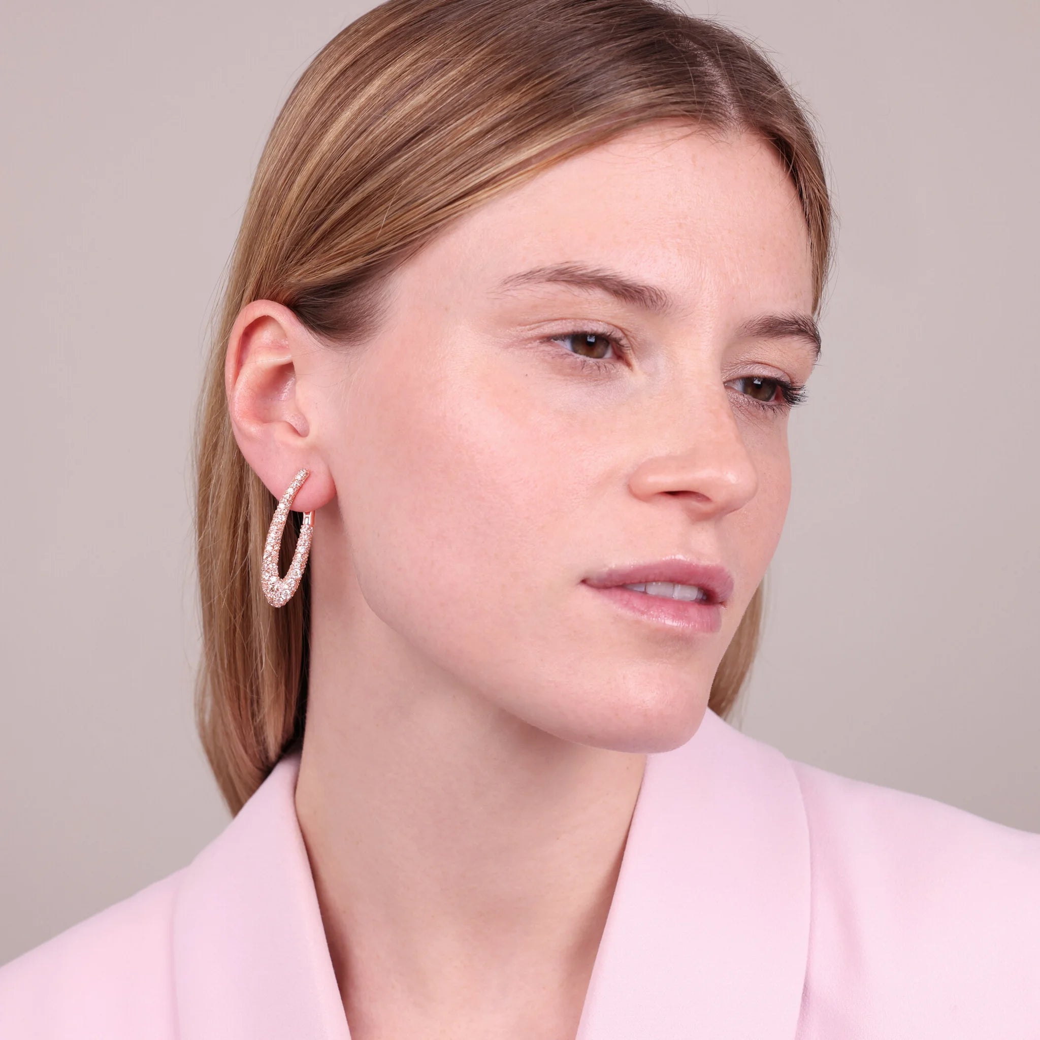 Oval Earrings in Cubic Zirconia Pavé