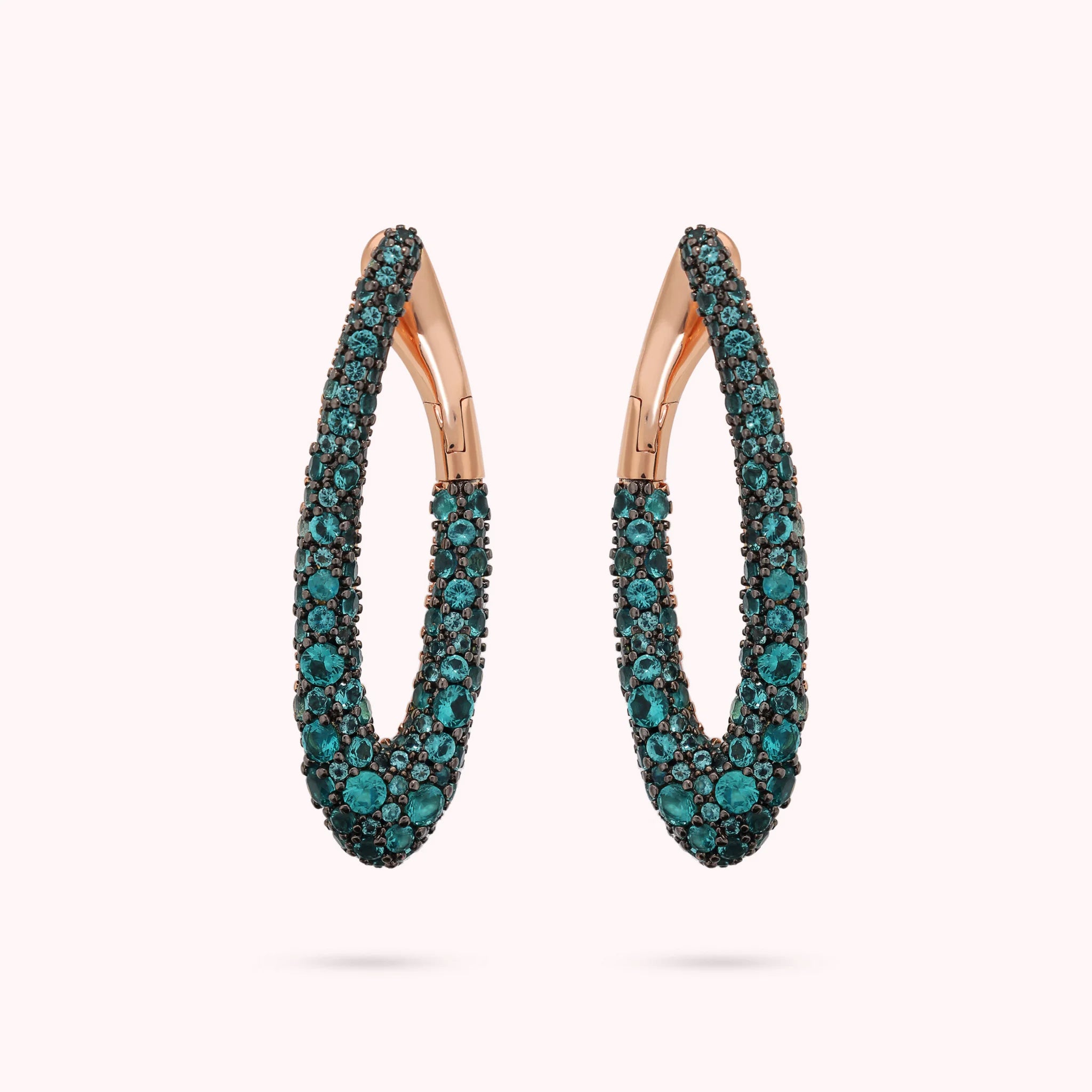 Oval Earrings in Cubic Zirconia Pavé