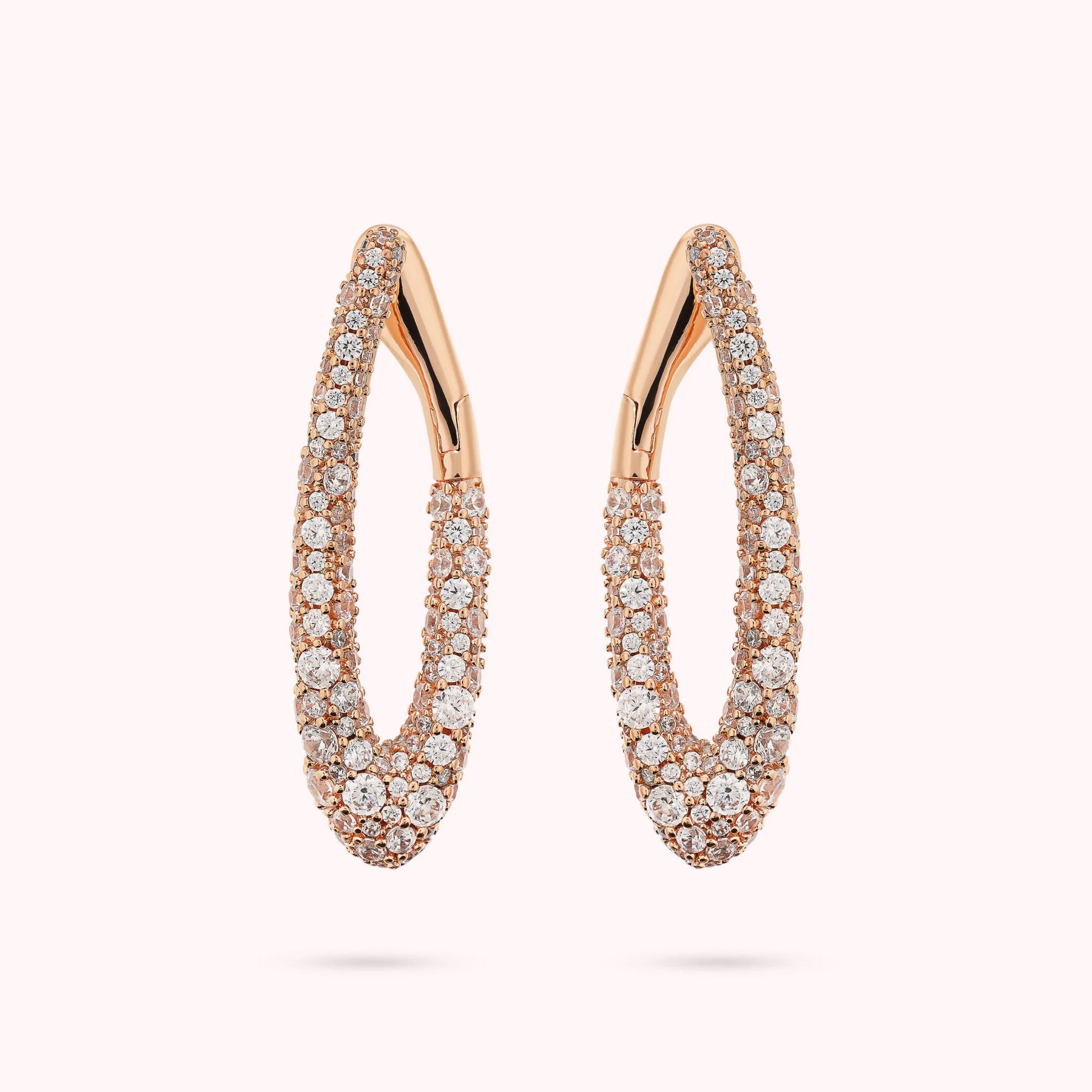 Oval Earrings in Cubic Zirconia Pavé