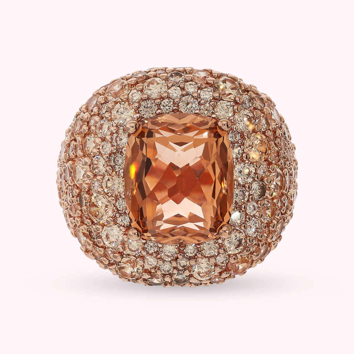 Anello Cocktail Graduato con Prisma Gem e Pavé